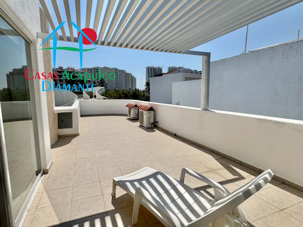 Xel-Ha 43 - Roof garden 2